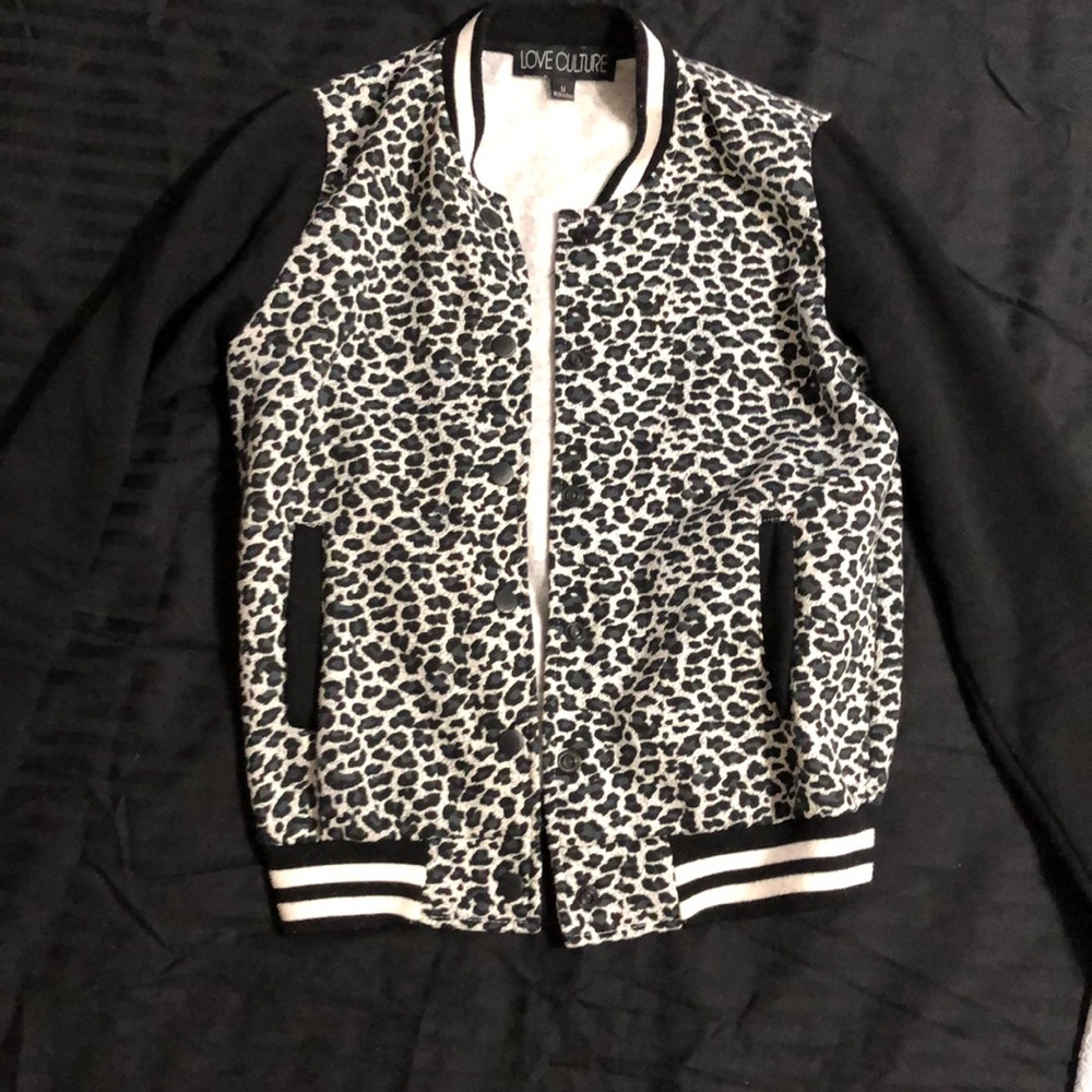 Black and white cheetah button up sweater